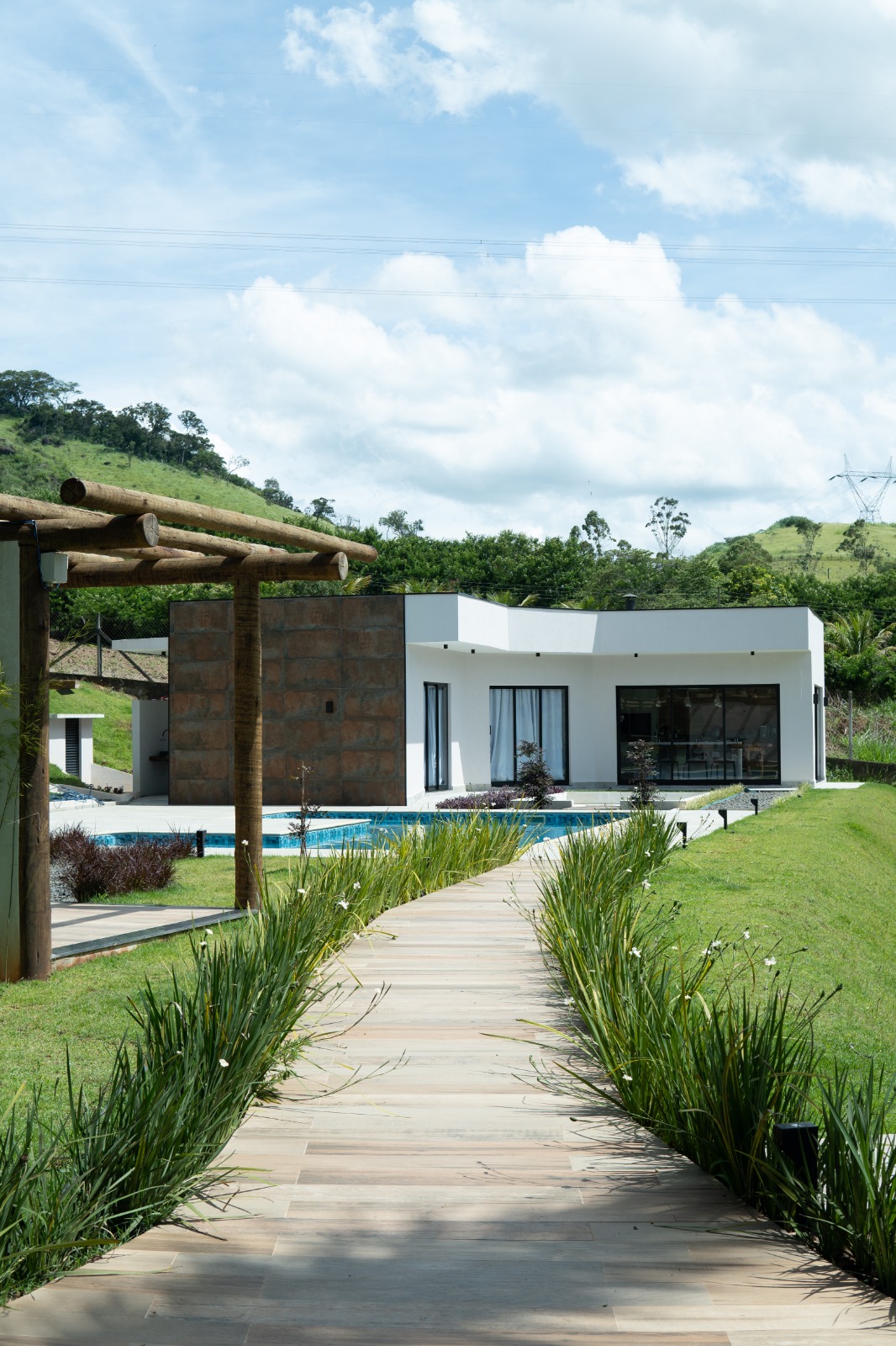 Passeio a cavalo por trilha em Atibaia - Reserve em  Brasil